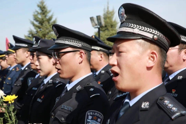 內(nèi)蒙古赤峰招保安電話號碼-第1張圖片