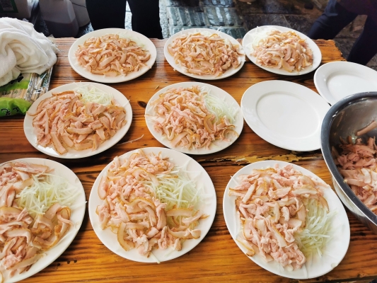 赤峰賣生豬皮的地方電話號碼-第1張圖片