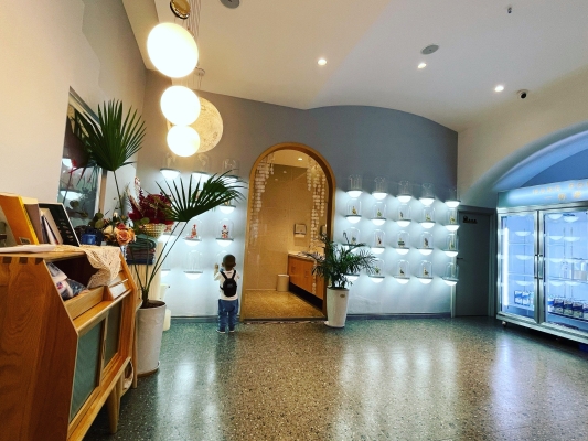 赤峰蜜桃內(nèi)衣店地址電話號(hào)碼-第1張圖片