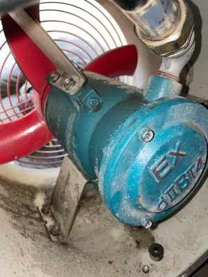 赤峰市電工上門維修電話號碼-第1張圖片