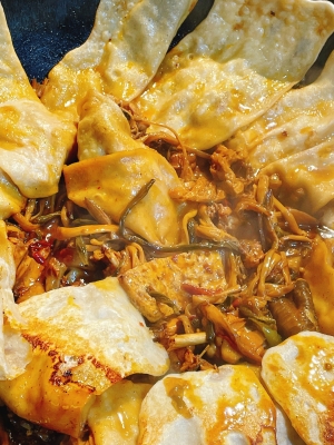 赤峰橋北地鍋雞訂餐電話多少-第1張圖片