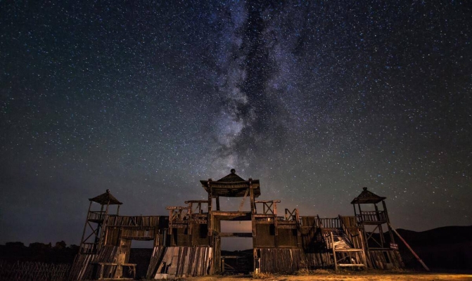 赤峰市蒙古野人酒店電話號碼-第1張圖片