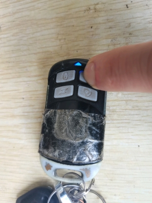 赤峰開鎖電動車店電話號碼-第1張圖片