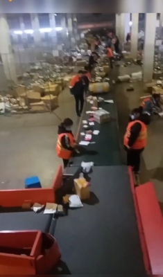 赤峰舊衣服分揀中心電話號碼-第1張圖片