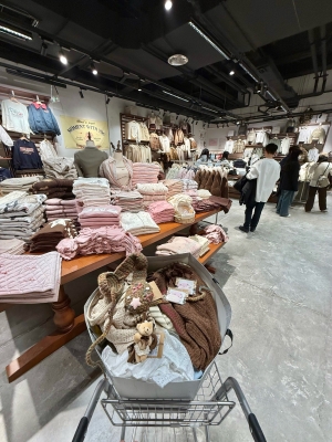 赤峰私奔服裝店地址電話號碼-第1張圖片