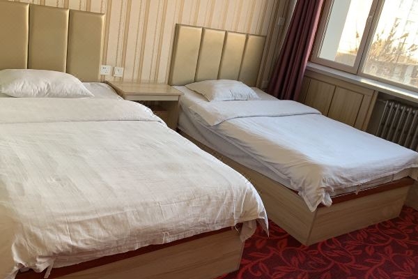 喀喇沁旗錦山鎮(zhèn)開(kāi)鎖電話-第1張圖片