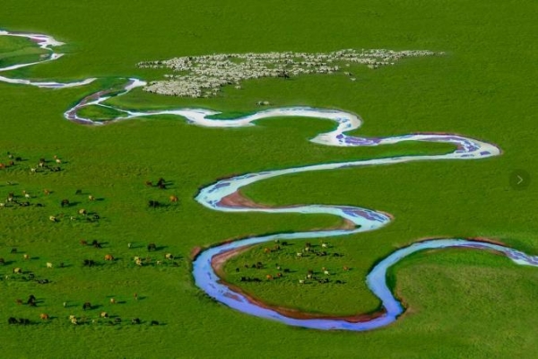 赤峰雜志社-第1張圖片