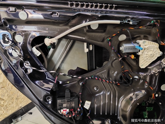 赤峰轎車后杠修復(fù)電話號(hào)碼-第1張圖片