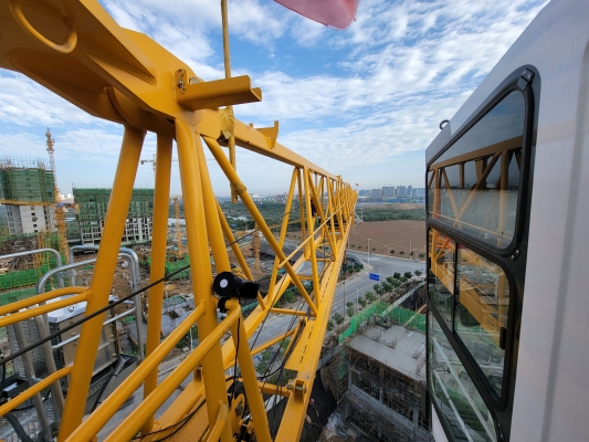 赤峰找塔吊工作群電話號碼-第1張圖片