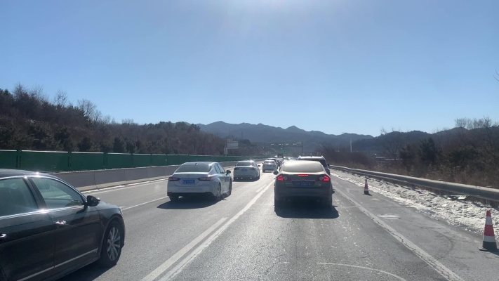 赤峰高速口追尾電話查詢號(hào)碼-第1張圖片