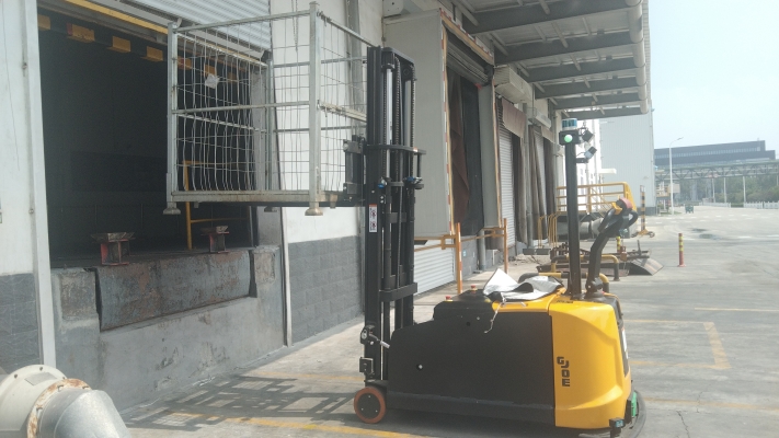 赤峰倉(cāng)儲(chǔ)叉車銷售點(diǎn)電話號(hào)碼-第1張圖片