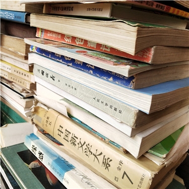 赤峰舊書(shū)回收網(wǎng)站電話(huà)地址查詢(xún)-第1張圖片