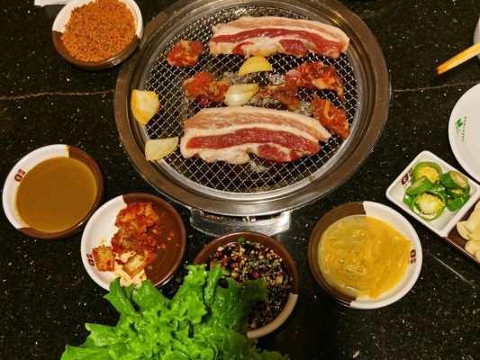 赤峰土窯坑燒烤店電話號(hào)碼-第1張圖片