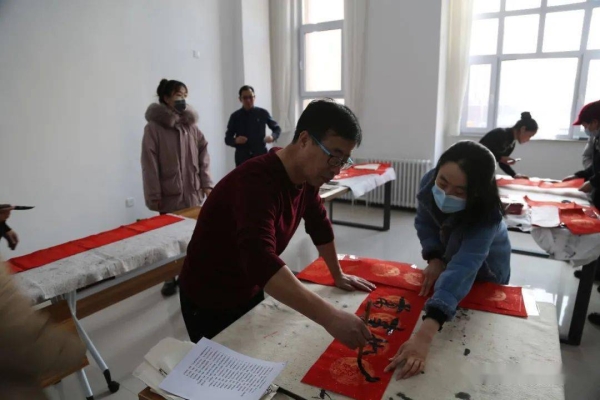 赤峰對聯(lián)直播平臺(tái)官網(wǎng)電話號(hào)碼-第1張圖片