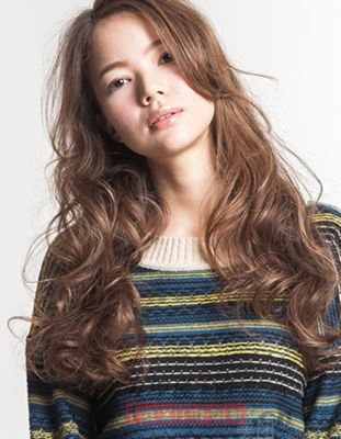 慕名美容美發(fā)赤峰分店電話多少-第1張圖片