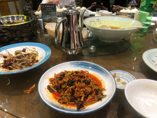 赤峰關家營飯店地址電話號碼-第1張圖片