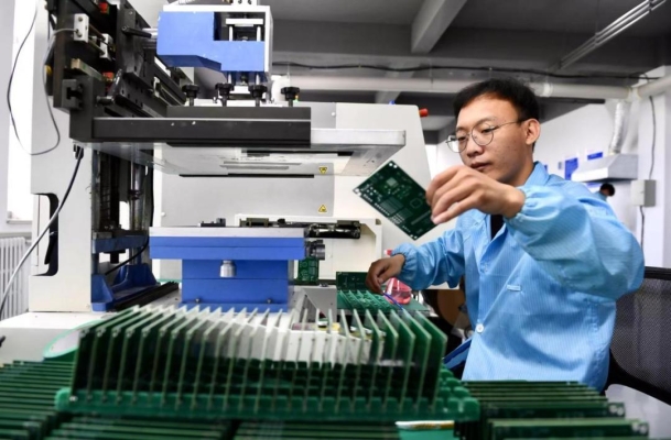 內(nèi)蒙赤峰鋼鐵廠招聘電話號(hào)碼-第1張圖片