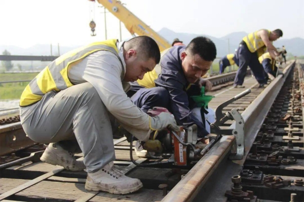 赤峰橋梁施工隊伍電話號碼-第1張圖片
