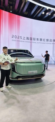 赤峰豪車-第1張圖片