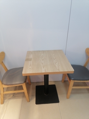 赤峰鹵旺熟食店電話號碼-第1張圖片