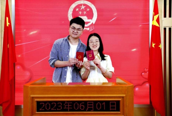 赤峰婚姻登記處電話節(jié)假日能登記嗎-第1張圖片