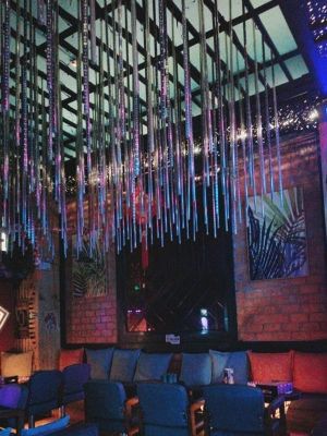 赤峰酒吧交友平臺(tái)電話地址查詢-第1張圖片