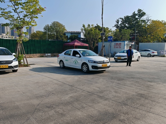 赤峰聾人學(xué)車電話是多少號(hào)-第1張圖片