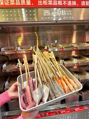 赤峰地?cái)偮槔贝娫捥?hào)碼多少-第1張圖片