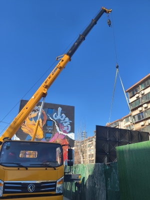 赤峰賣小型吊車的電話地址是多少-第1張圖片