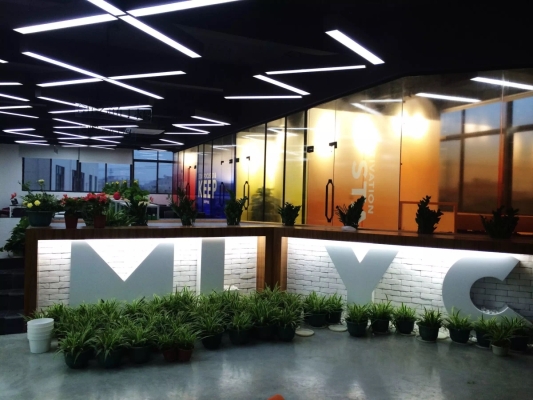 赤峰維力斯服飾招聘電話號(hào)碼-第1張圖片