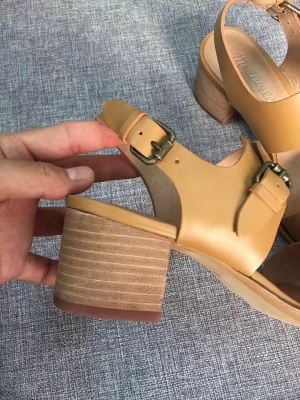 赤峰閑置女鞋店電話多少號(hào)-第1張圖片