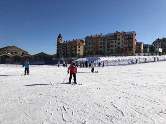 赤峰美林谷滑雪服電話號(hào)碼-第1張圖片