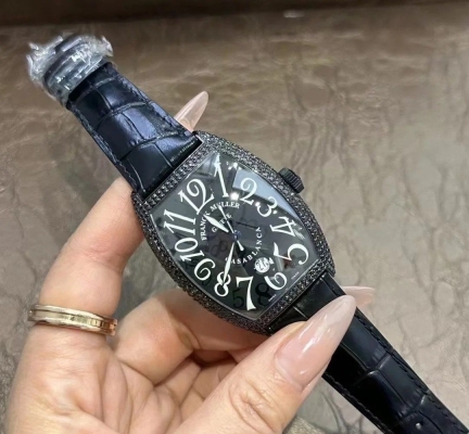 赤峰萬(wàn)悅城修表店電話號(hào)碼-第1張圖片