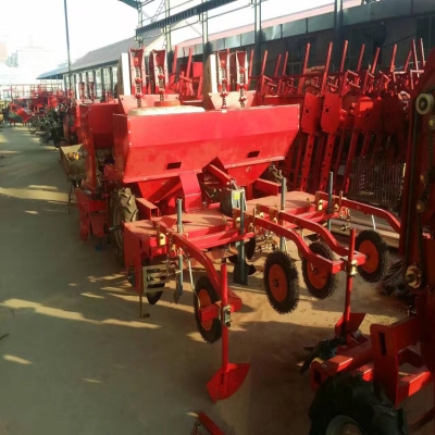 赤峰地膜廠商招聘網(wǎng)電話號碼-第1張圖片