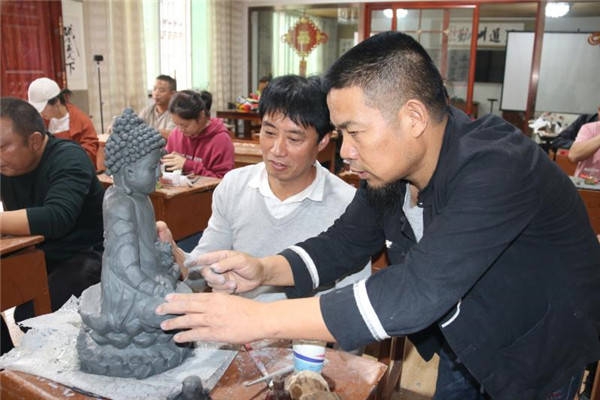 赤峰泥塑培訓(xùn)學(xué)校地址電話號(hào)碼-第1張圖片