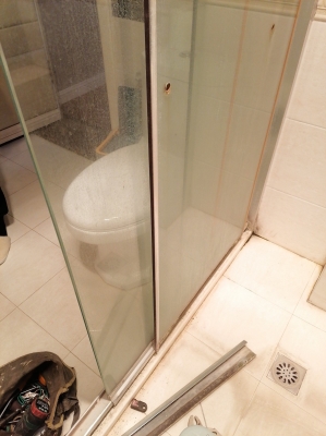 赤峰淋浴房維修師傅電話號(hào)碼-第1張圖片