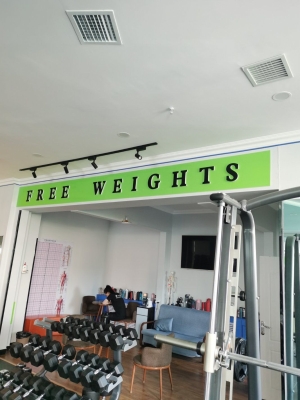 赤峰美發(fā)工作室招聘電話號碼-第1張圖片