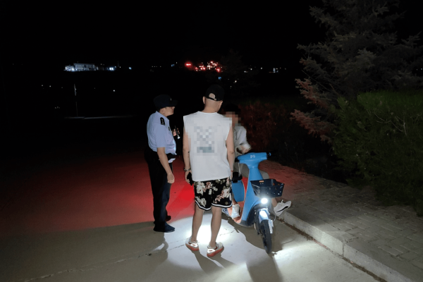 赤峰出租車司機(jī)盒飯電話號碼-第1張圖片