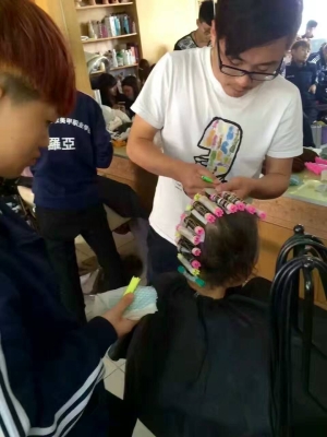 赤峰紋繡培訓(xùn)電話多少號(hào)-第1張圖片