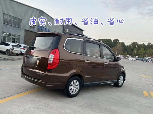 五菱之光在赤峰銷售電話是多少-第1張圖片