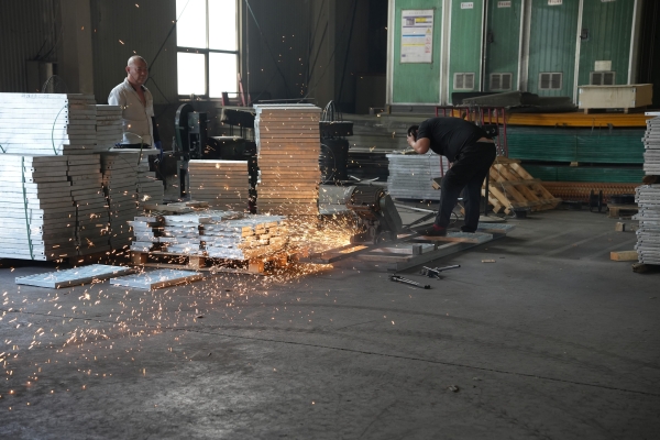 赤峰紅山區(qū)鋼板廠電話號(hào)碼-第1張圖片