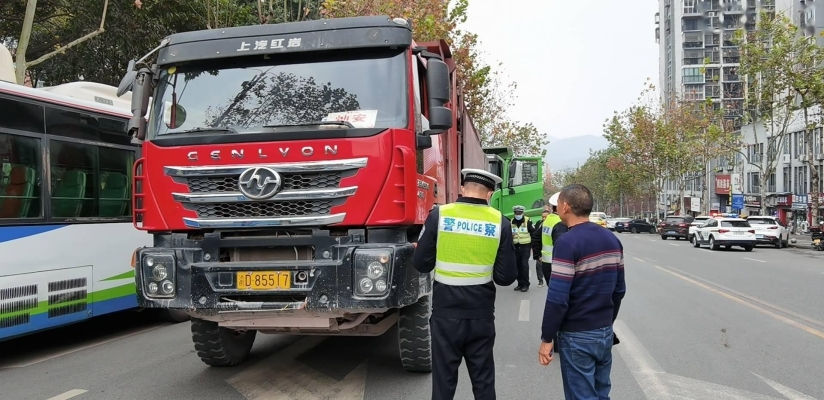 赤峰嚴查渣土車電話號碼-第1張圖片