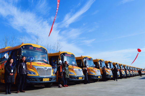 赤峰校車出租公司地址電話號(hào)碼-第1張圖片