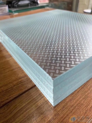 赤峰防滑玻璃經(jīng)銷(xiāo)點(diǎn)電話號(hào)碼-第1張圖片