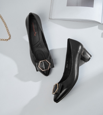 赤峰春季女鞋專賣店電話號(hào)碼-第1張圖片