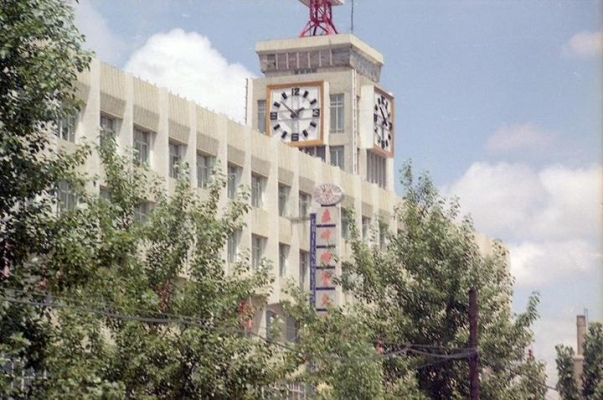 赤峰鐘樓花園酒店電話號碼-第1張圖片