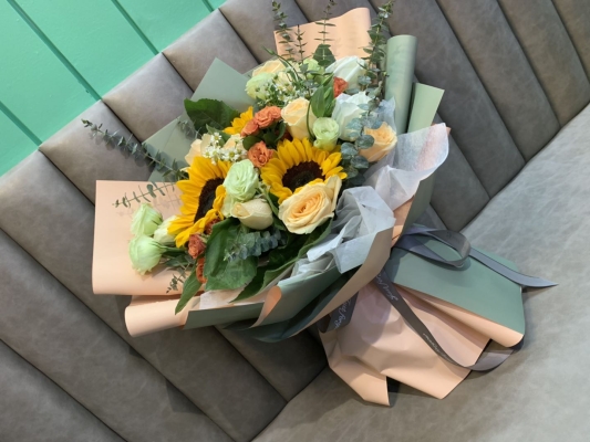 赤峰同城訂購鮮花店電話號碼-第1張圖片