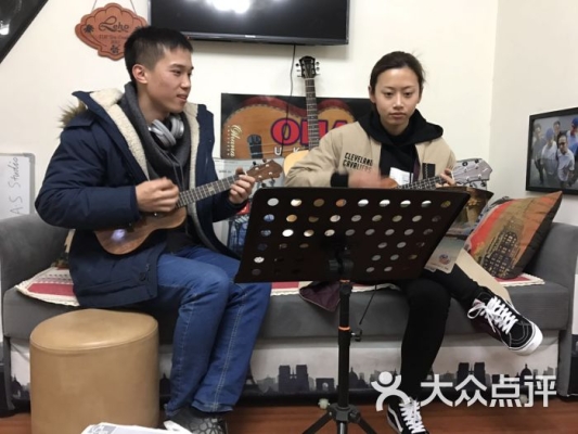 赤峰美術(shù)工作室招聘電話號(hào)碼-第1張圖片