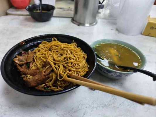 赤峰老五拌面店地址電話號碼-第1張圖片