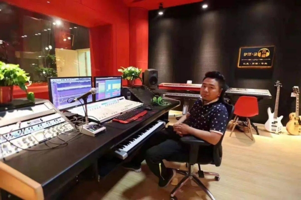 赤峰賣錄音機(jī)的電話號碼-第1張圖片